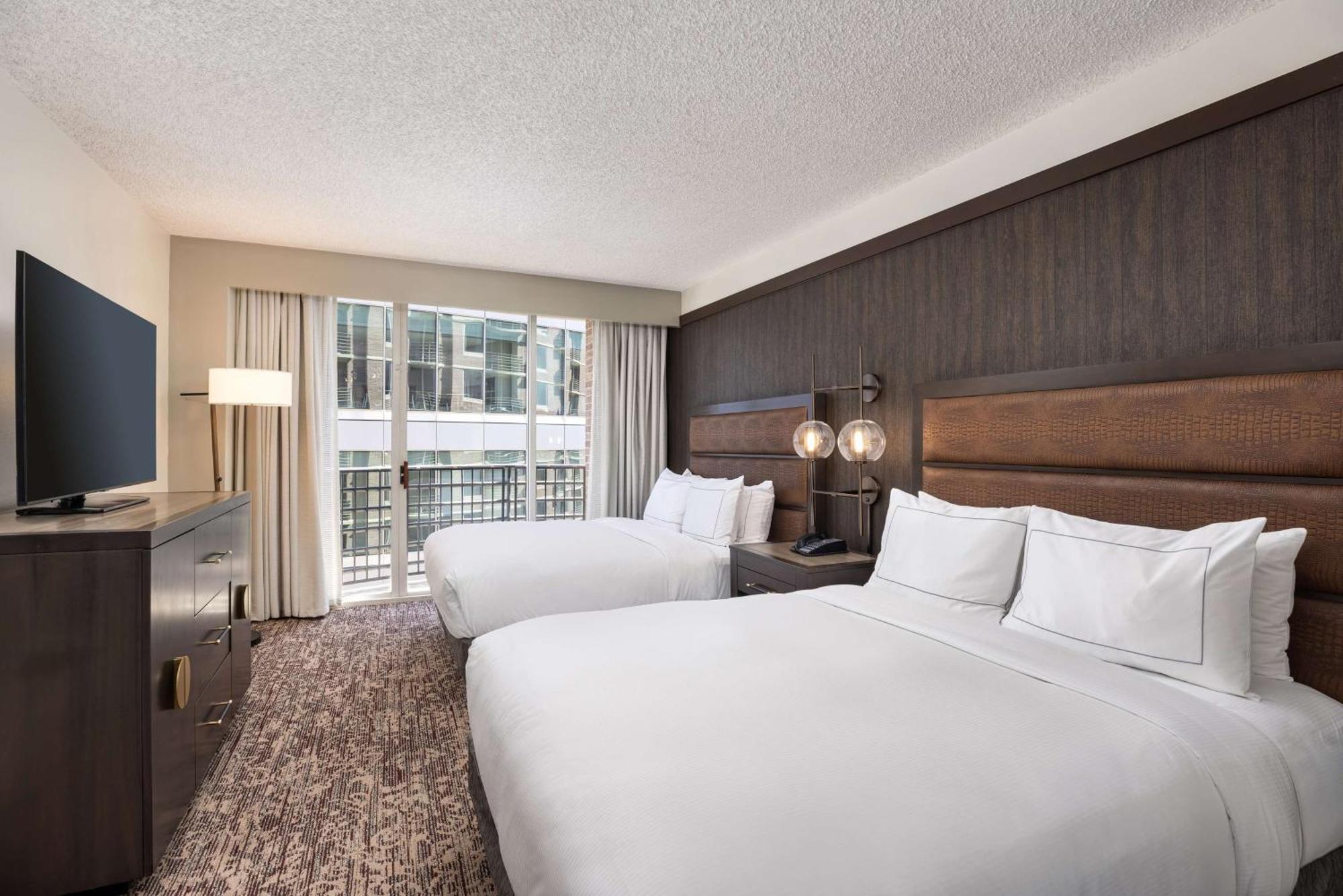 Doubletree Suites By Hilton Austin Downtown Capitol Buitenkant foto