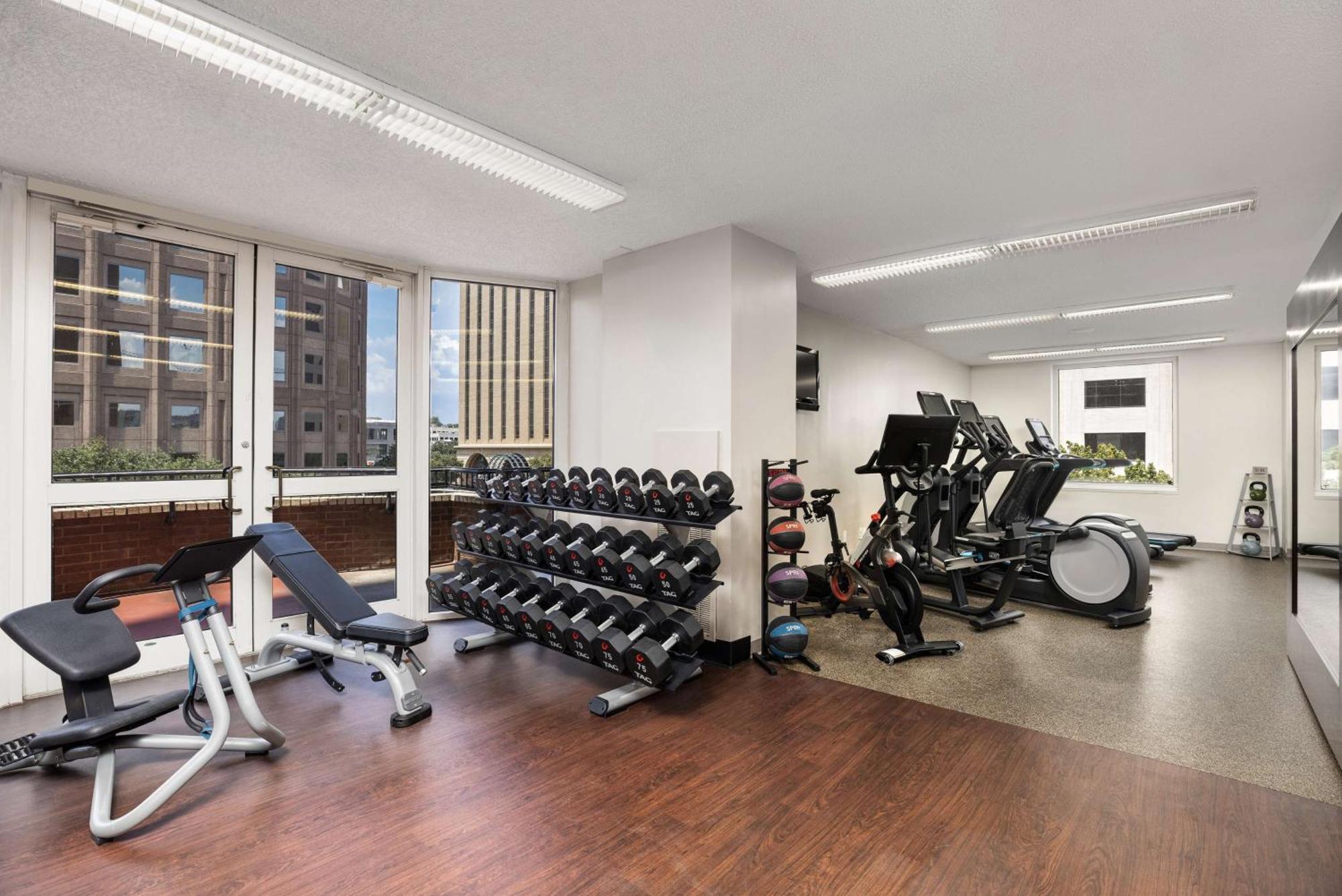 Doubletree Suites By Hilton Austin Downtown Capitol Buitenkant foto