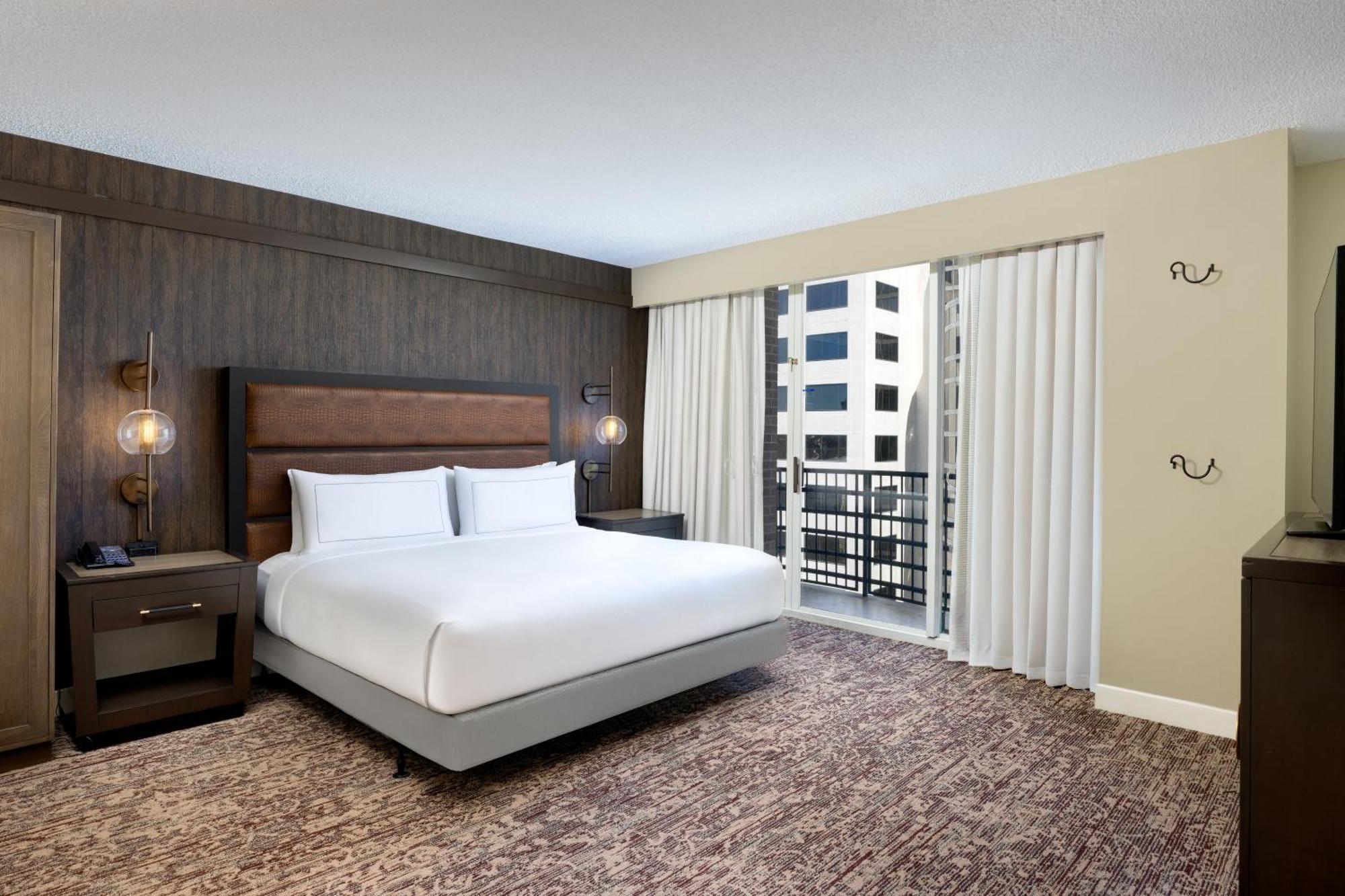 Doubletree Suites By Hilton Austin Downtown Capitol Buitenkant foto